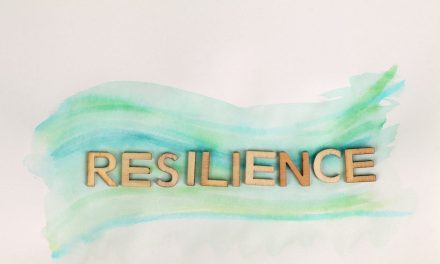 Strategies for Thriving as a Resilient Leader in a Dynamic Business Landscape