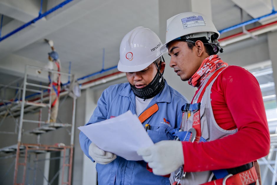 Ensuring Frontline Workers’ Safety: HR’s Role and Action Steps